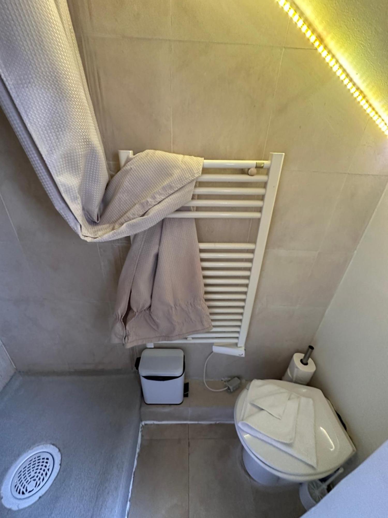 Ferienwohnung Marais Rooftop Studio - Metro Filles Du Calvaire Paris Exterior foto